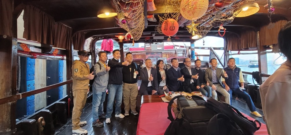 Hong Kong Ｄukling Tour 2024